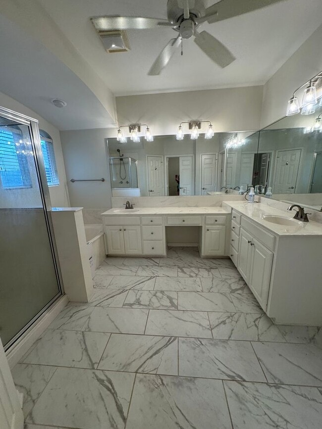 Building Photo - Beautiful 3 Bedroom home in The Haven
