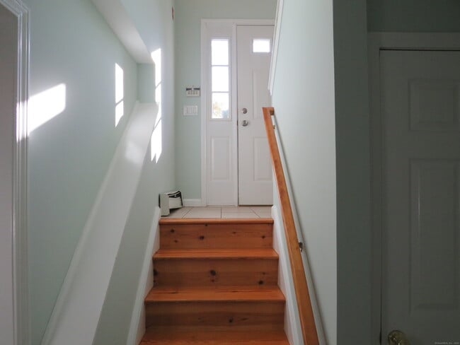 Building Photo - 15 Hayestown Heights