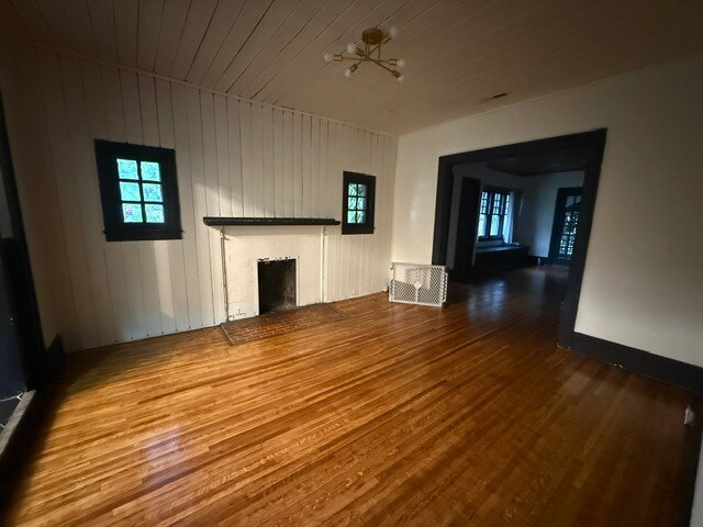 Building Photo - 915 N Highland Ave