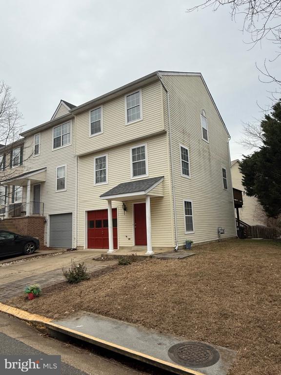 Building Photo - 402 Shaw Ct