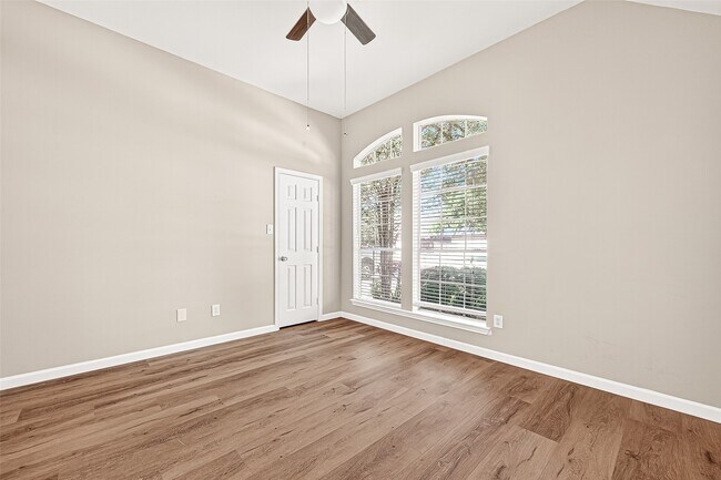 Building Photo - 22523 Cascade Springs Dr