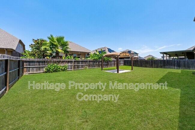 Building Photo - 221 Terramar