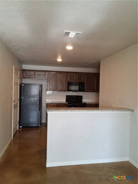 Building Photo - 1811 Indian Trail