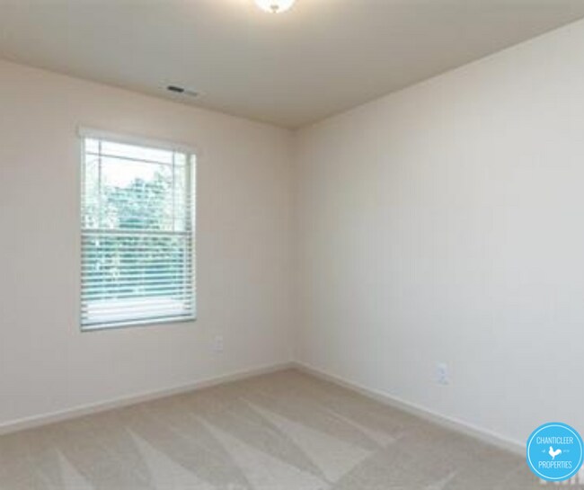 Building Photo - 1208 Haybrook Ln