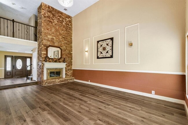 Building Photo - 14919 Parkville Dr