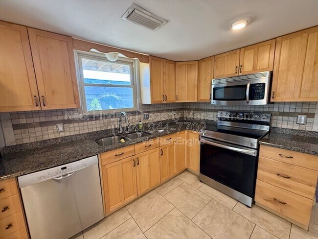 Building Photo - 3318 Cormorant Dr