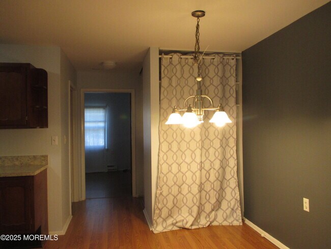 Building Photo - 469D Thornbury Ct
