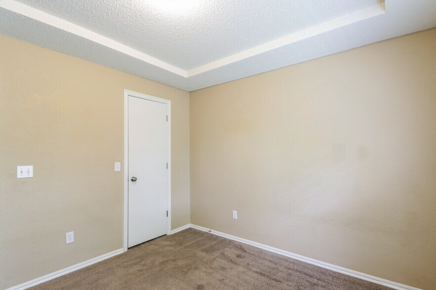 Building Photo - 324 Marrgate Dr