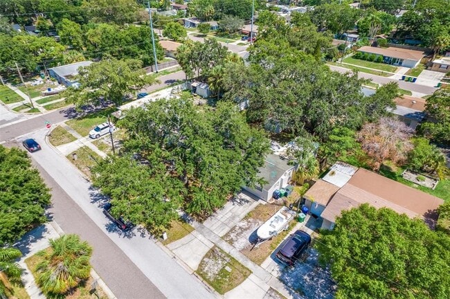 Building Photo - 4704 W Wyoming Ave