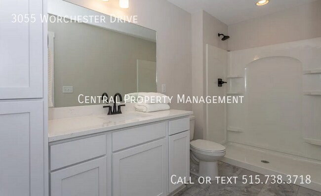 Building Photo - 3055 Worchester Dr