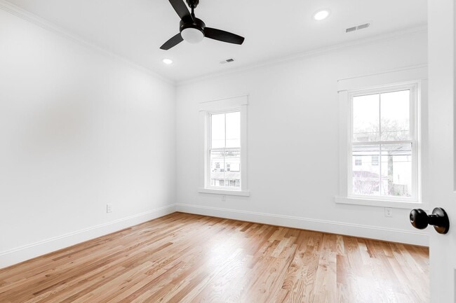 Building Photo - Experience Modern Elegance in RVA’s Souths...