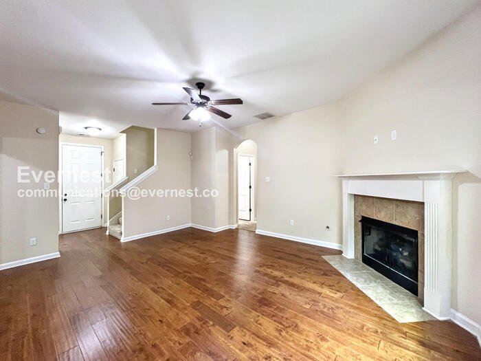 Building Photo - 6057 Abigail Bluffs Dr