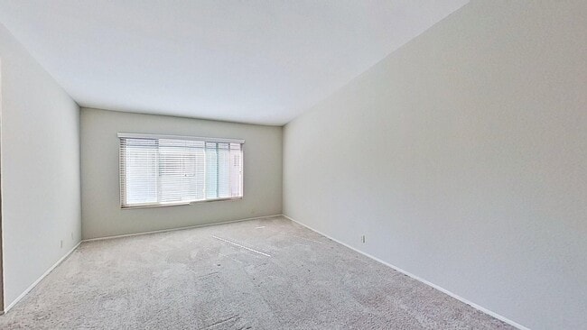 Building Photo - 4 Morning Star