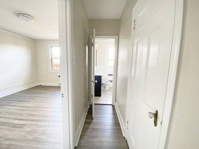 Building Photo - Hempstead Road Apartments