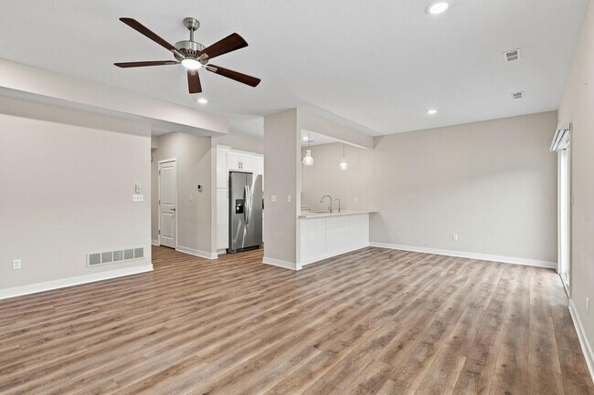 Building Photo - 4000 W Worley St