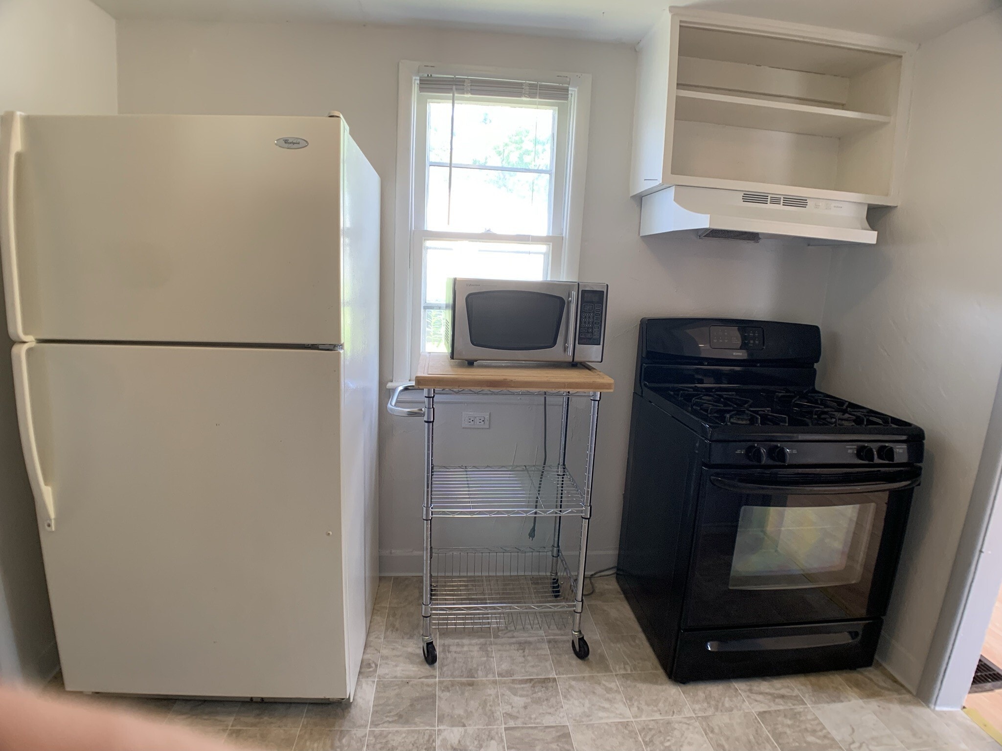 Building Photo - 4754 NE 27th Ct