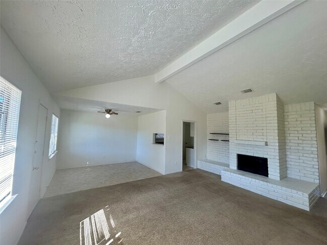 Building Photo - 16347 Sky Blue Ln