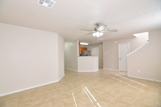 Building Photo - 2212 Jay Dr