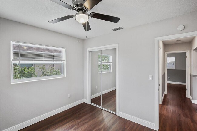Building Photo - 29737 Seacol St