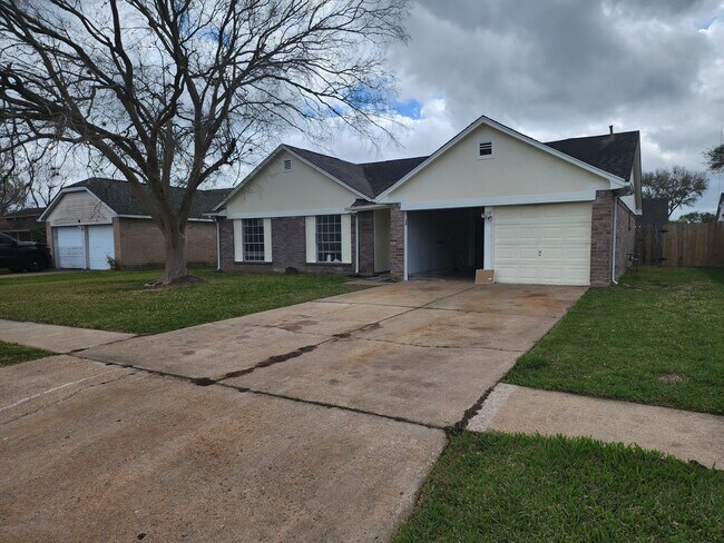 Building Photo - 715 Beechbend Dr