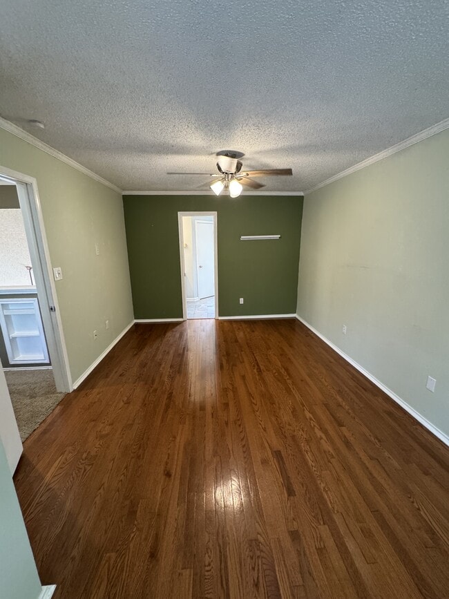 Building Photo - 13815 Stone Hollow