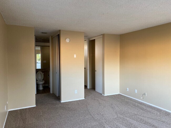 Building Photo - 4545 Collwood Blvd
