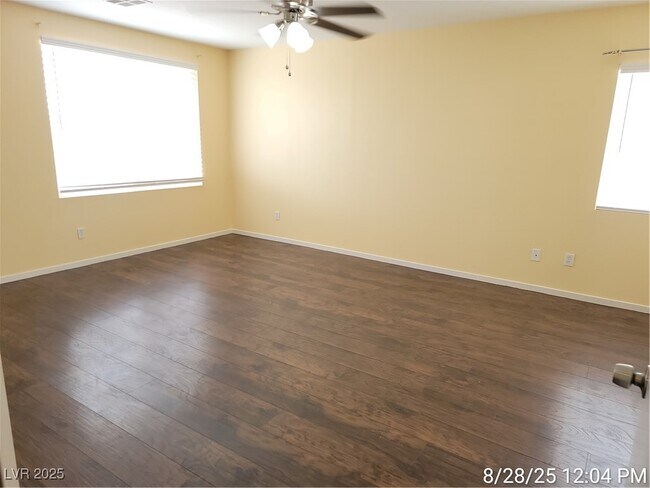 Building Photo - 818 Ribbon Grass Ave