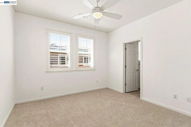 Building Photo - 1503 Jetty Dr