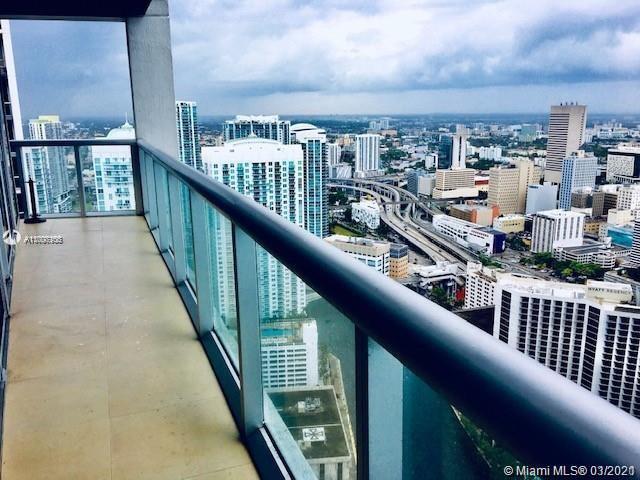 Building Photo - 475 Brickell Ave