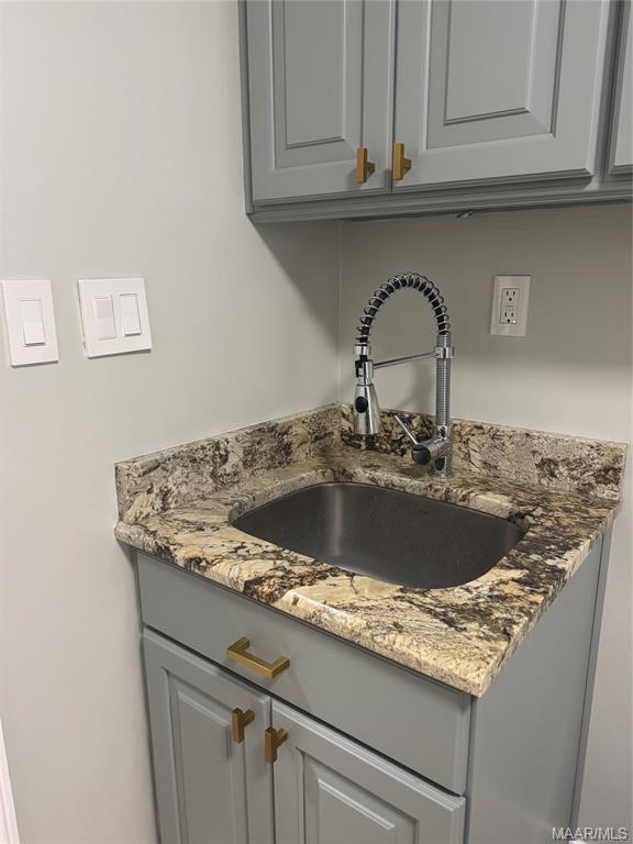 Building Photo - 810 Carter Rd