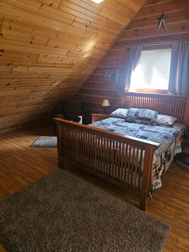 Building Photo - 2 Bed / 2 Bath Fully Furnished Cabin House in Warrens, WI!