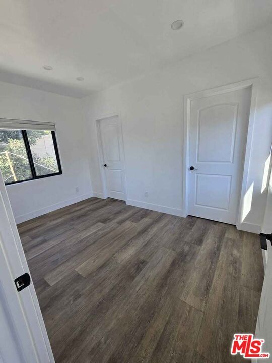 Building Photo - 14121 Califa St