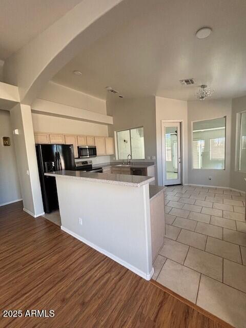 Building Photo - 80 S Pineview Pl