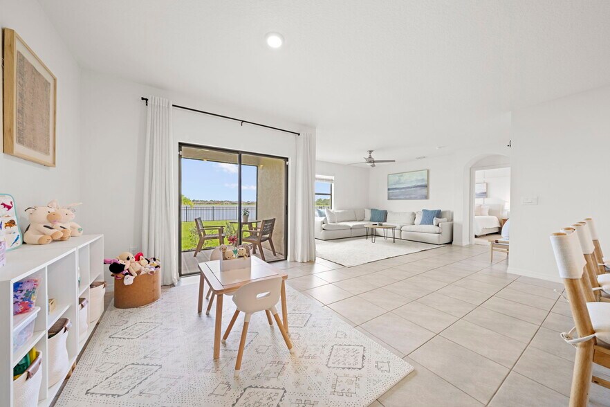 Building Photo - 1893 Capital Dr SE