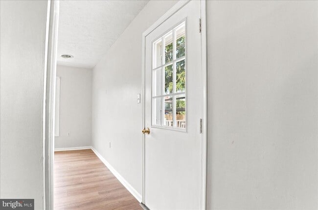 Building Photo - 102 Linwood Ct