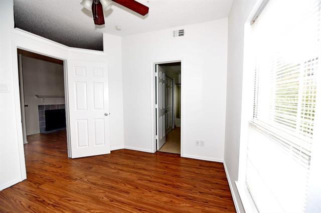 Building Photo - 3701 Cedarplaza Ln
