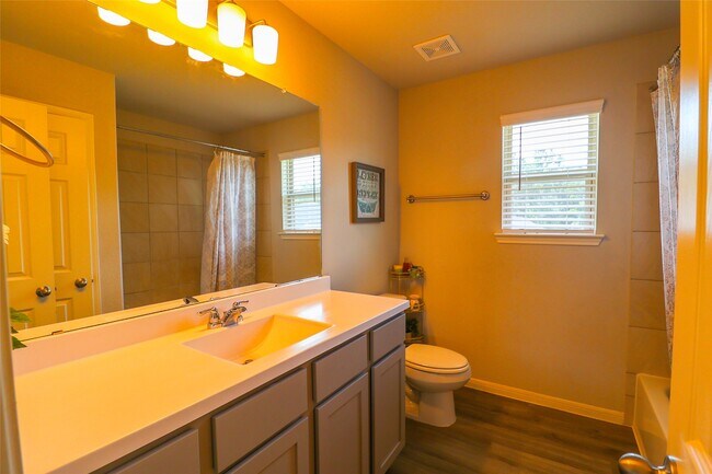 Building Photo - 27035 Badger Way