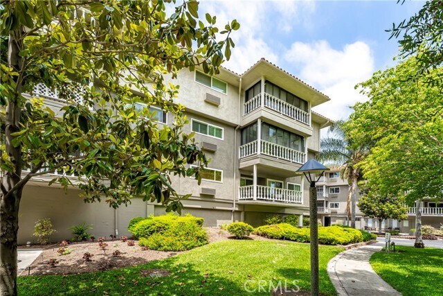 Building Photo - 2404 Via Mariposa W