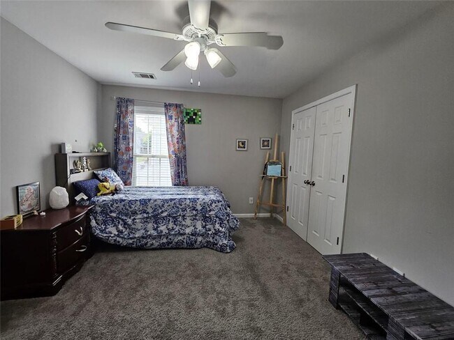 Building Photo - 3665 Moor Pointe Dr