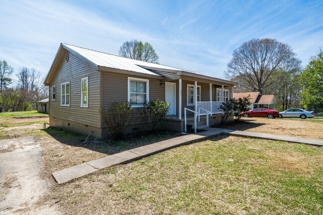 Building Photo - Move-In Ready 3BR/2BA Home in Graysville