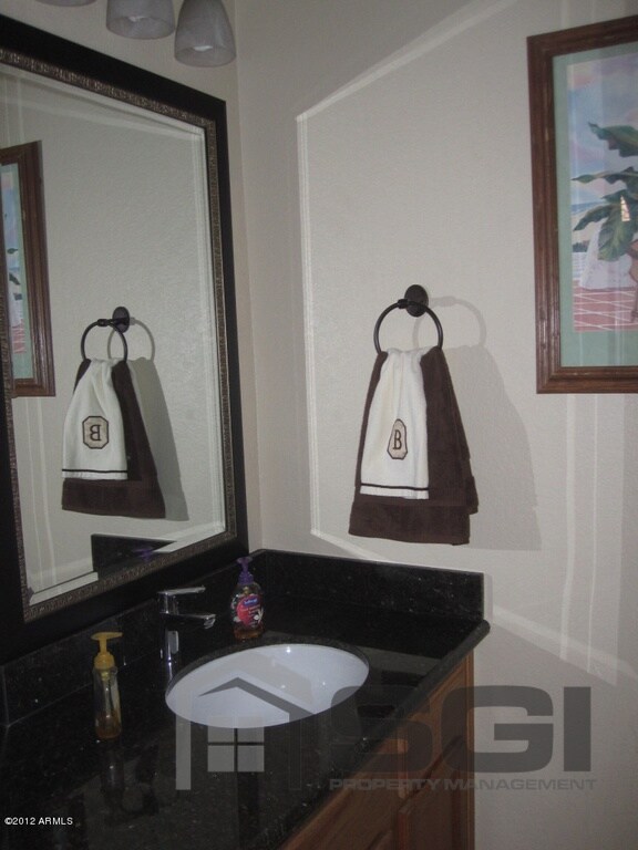 Building Photo - 1952 E Rosemonte Dr