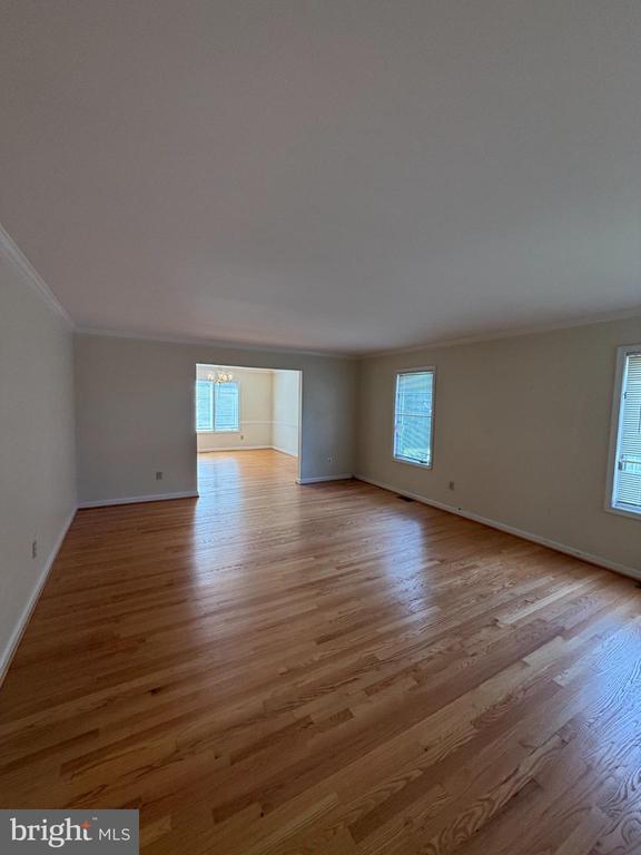 Building Photo - 10 Candlelight Ct