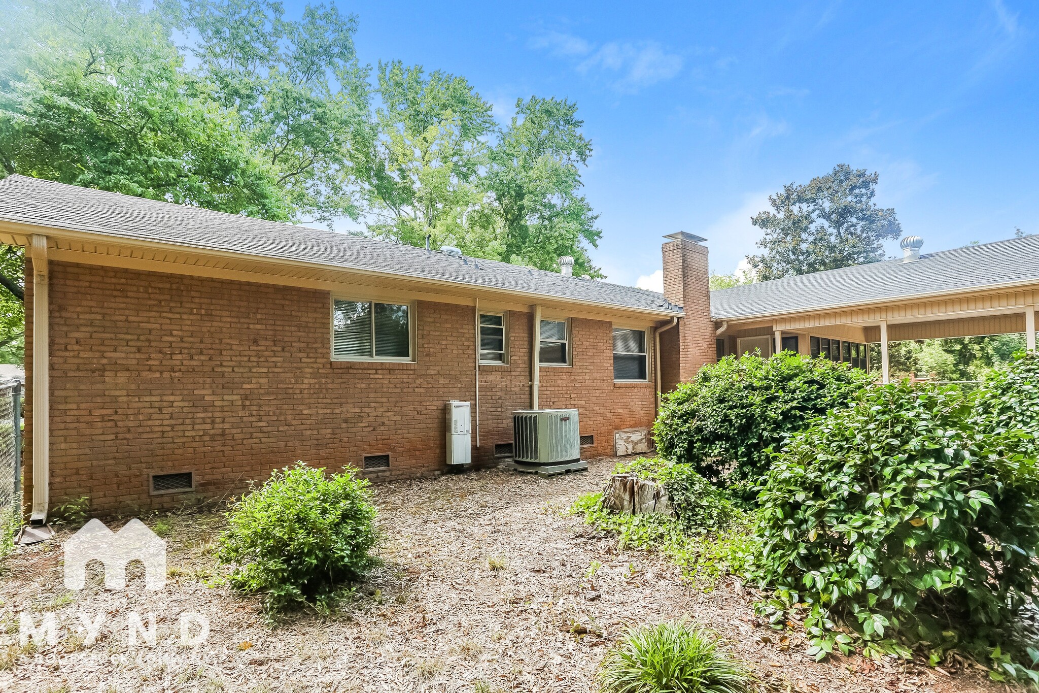 Building Photo - 1201 Manchester Ln