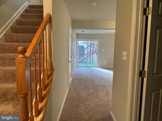 Building Photo - 27 Townes Pl