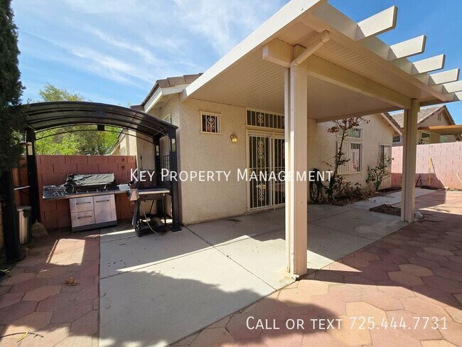 Building Photo - 9726 Tomorrow Ct