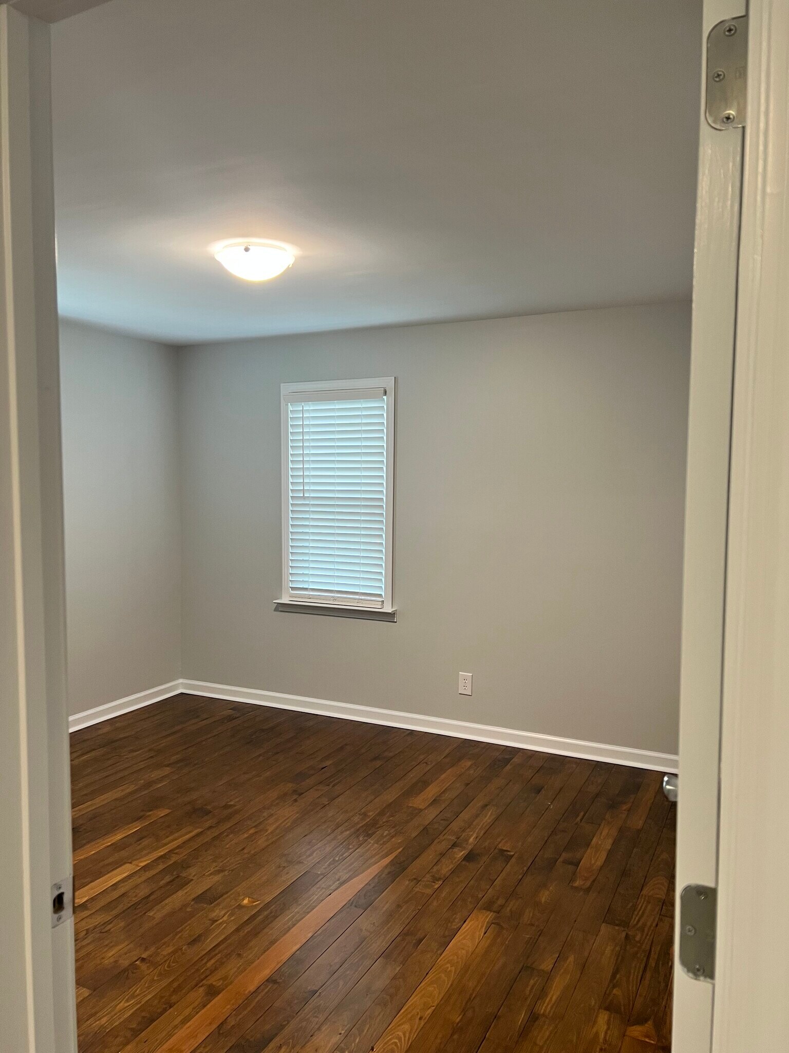 Bedroom - 417 N Charlotte St