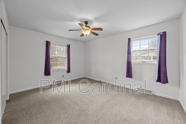 Building Photo - 2616 Redbud Dr