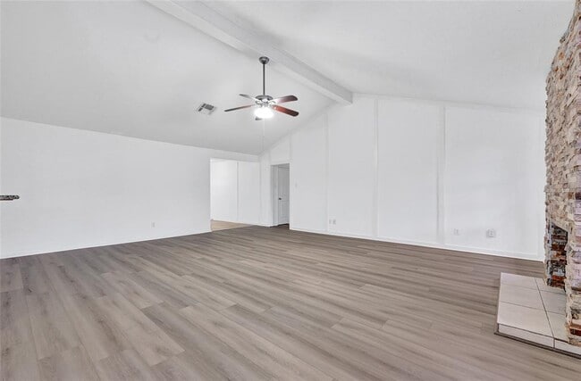 Building Photo - 2730 Mesquite Dr