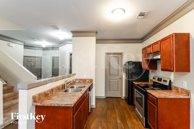 Building Photo - 866 Ivydale Ln SW