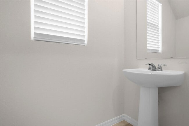 Building Photo - 2498 Empress Dr